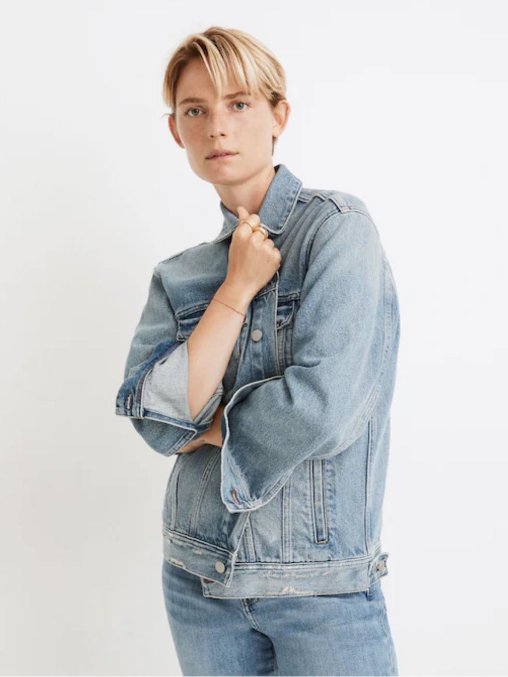 The Oversized Trucker Jean Jacket in Akenside Wash